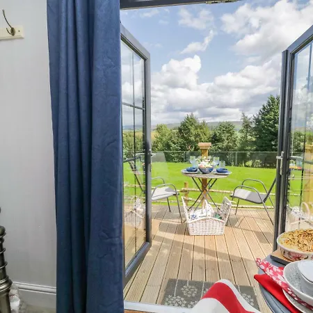 بيت للعطل High Rigg Shepherd's Retreat برامبتون